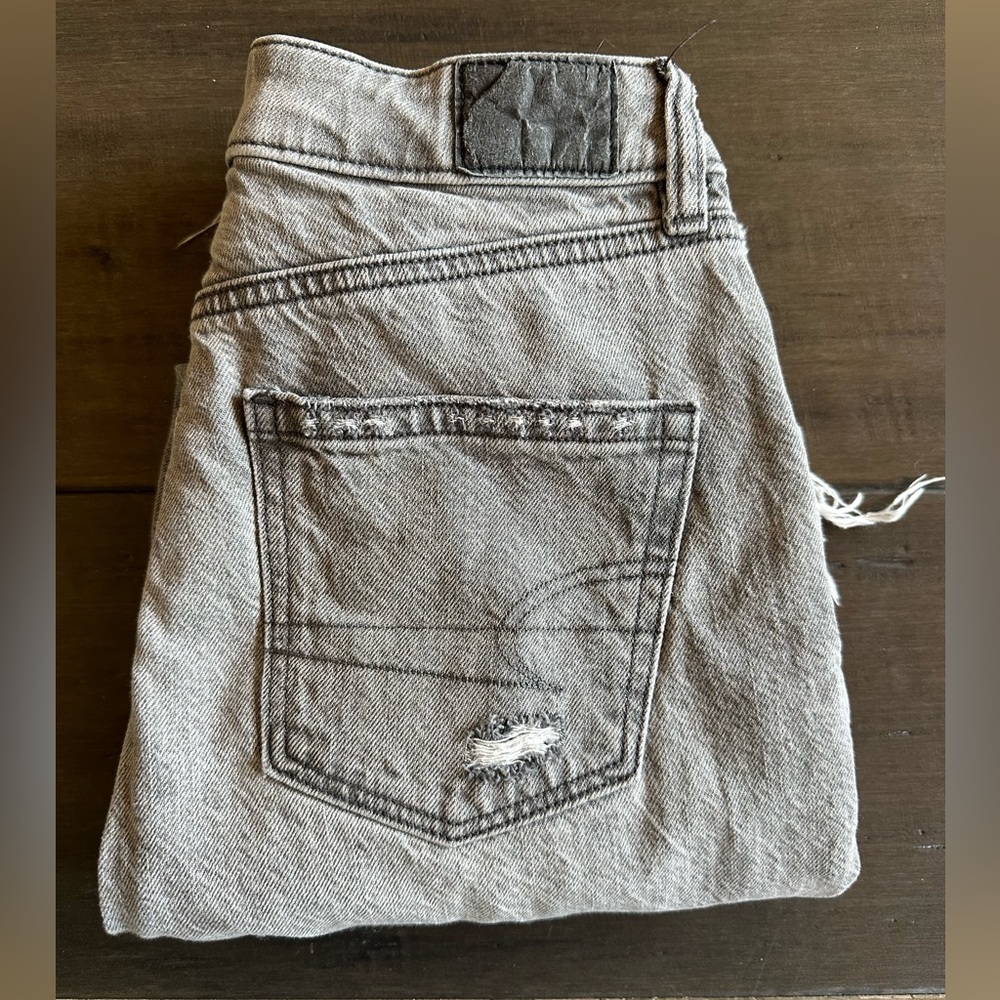 Washed out distressed black American Eagle jeans Size 0 short